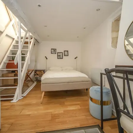 아파트 Triplex Terrasse Centre Historique *